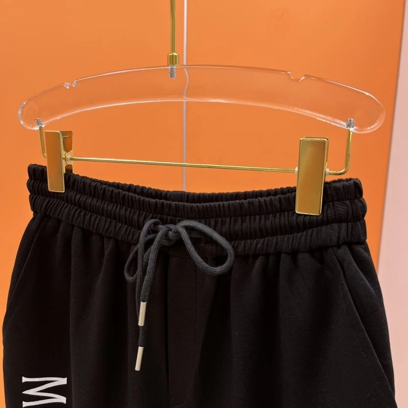 Moncler Short Pants Snug 142333