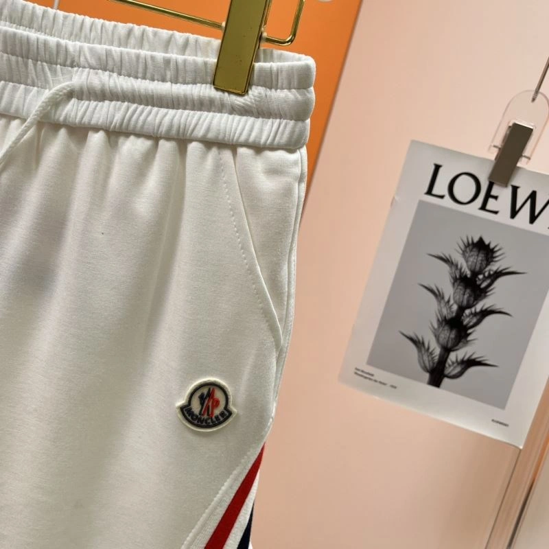 Moncler Short Pants ComfortFit 142330