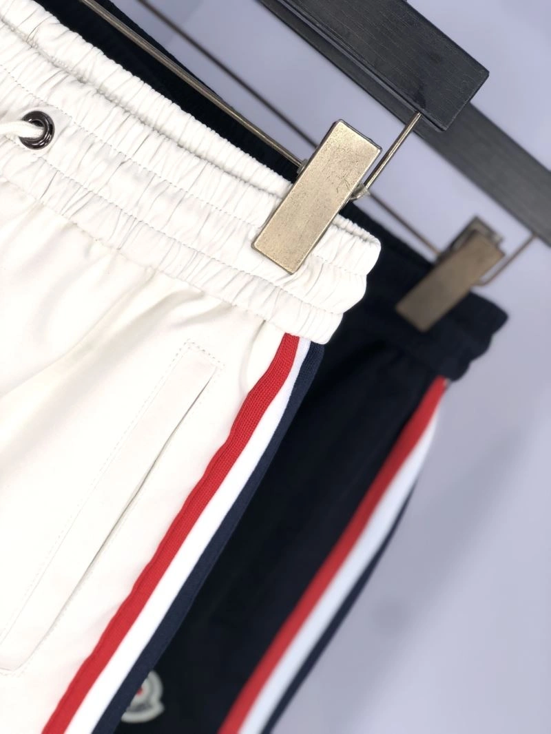 Moncler Short Pants ZipUp 142332