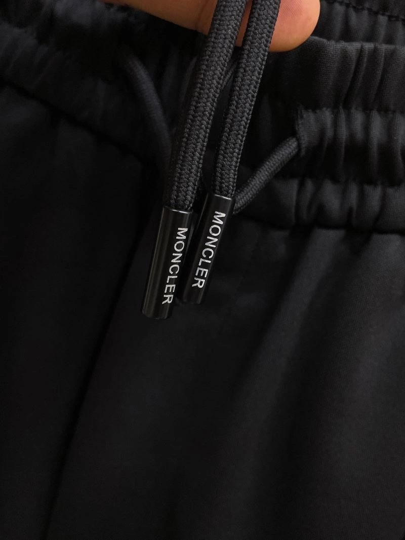 Classic Moncler Short Pants 141815
