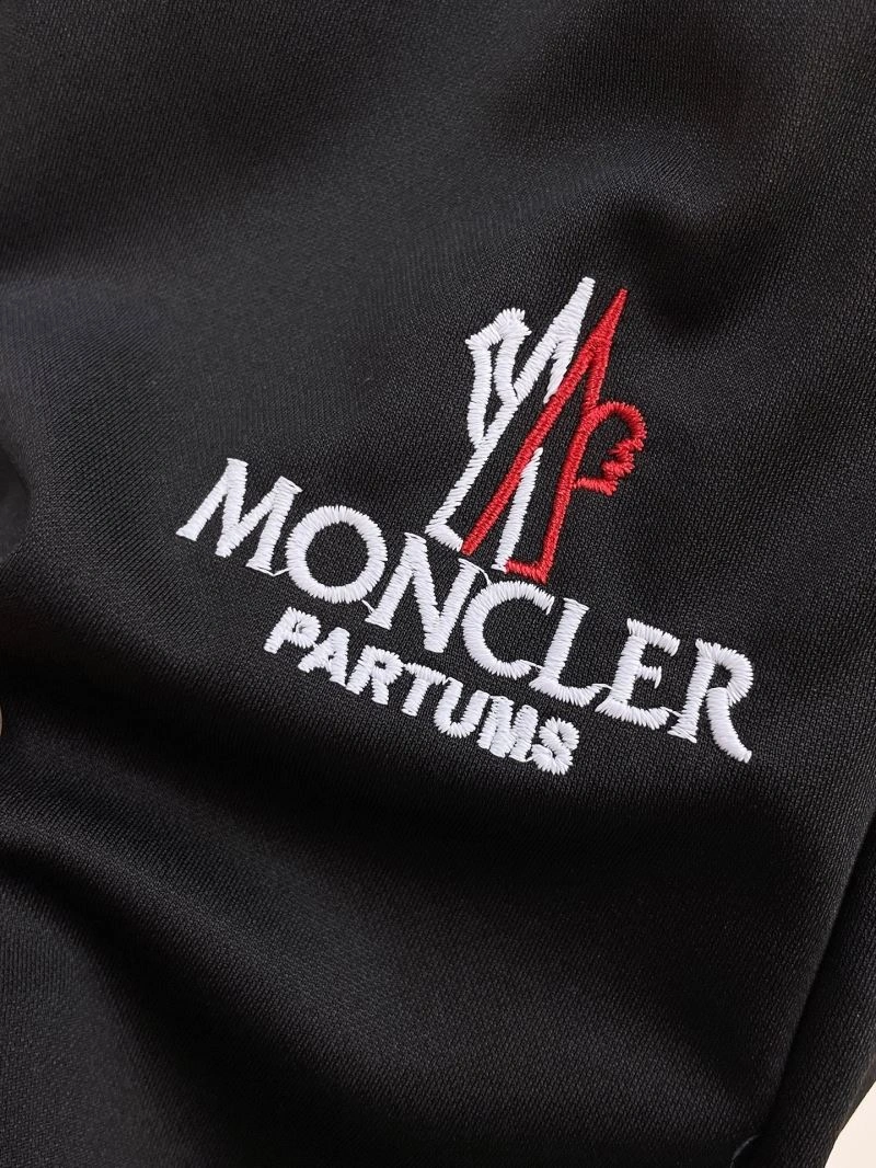 Moncler Short Pants Durable 141816