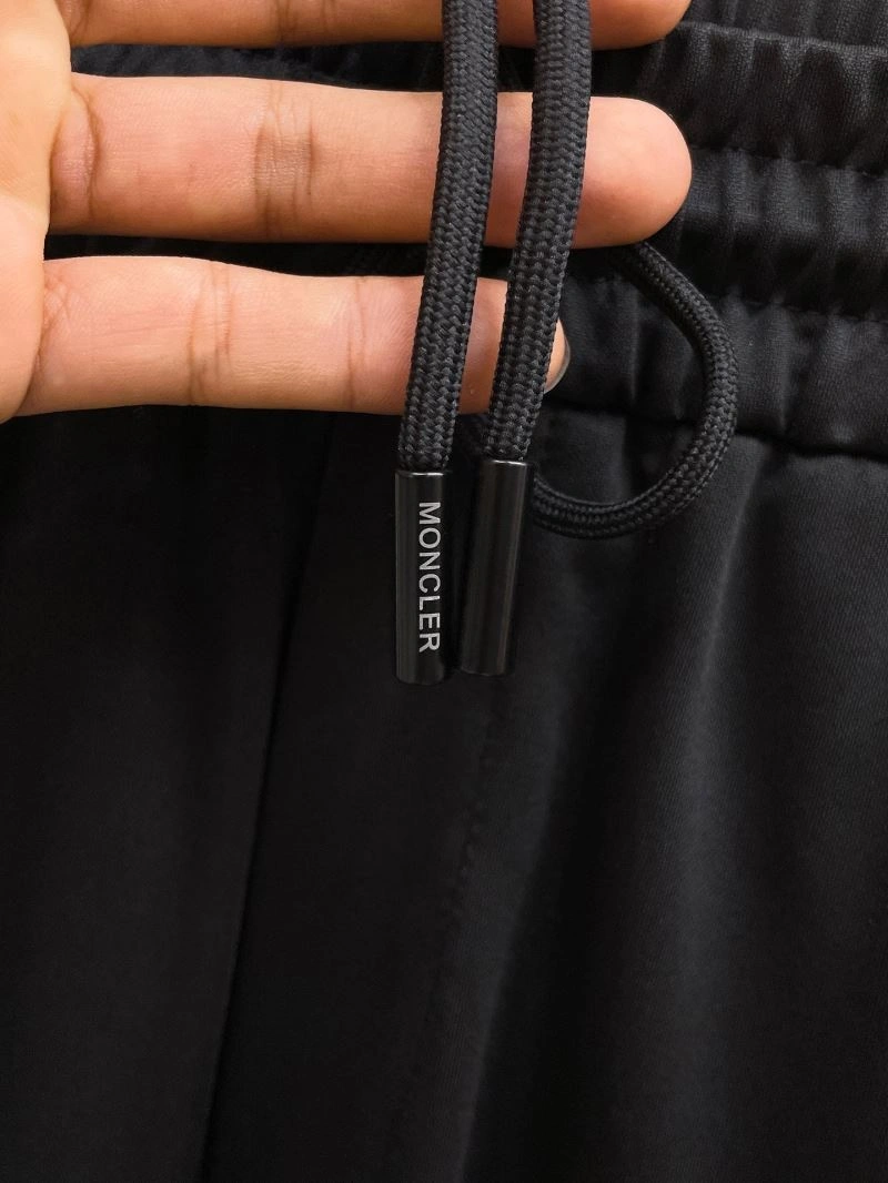 Moncler Short Pants Durable 141816