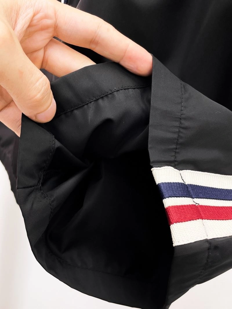 Breathable Moncler Short Pants 141802