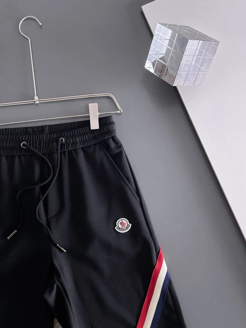 Breathable Moncler Short Pants 141809
