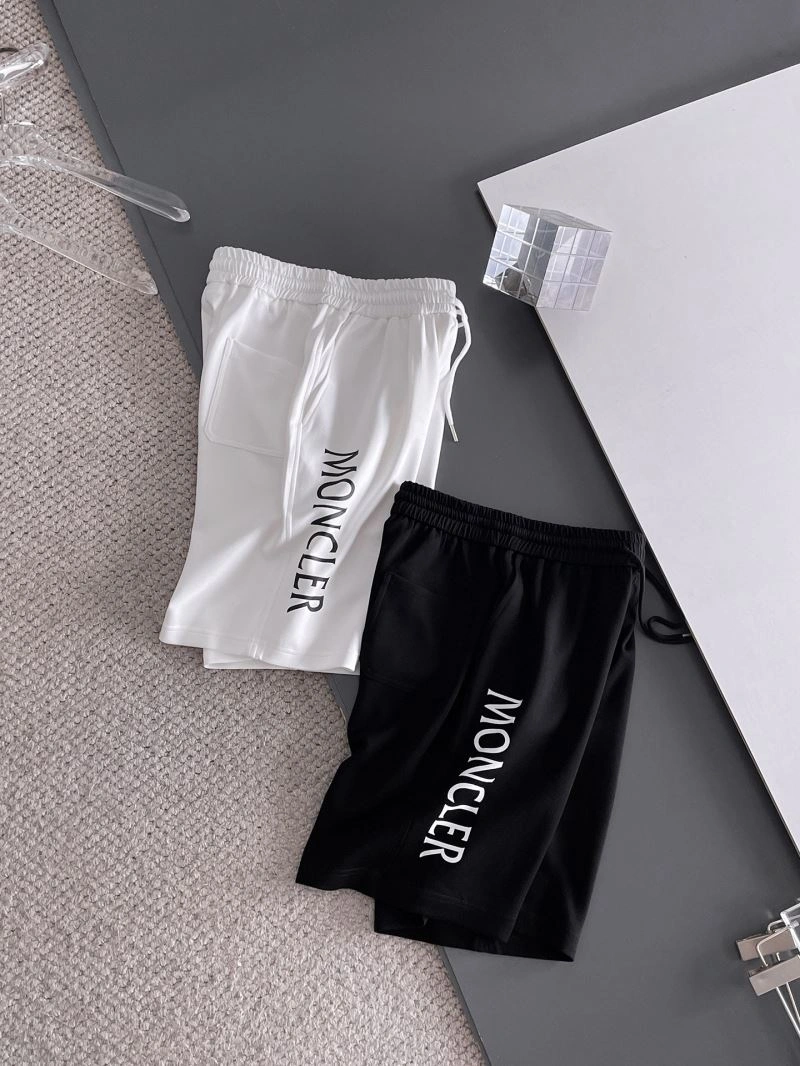 Moncler Short Pants ZipUp 141787