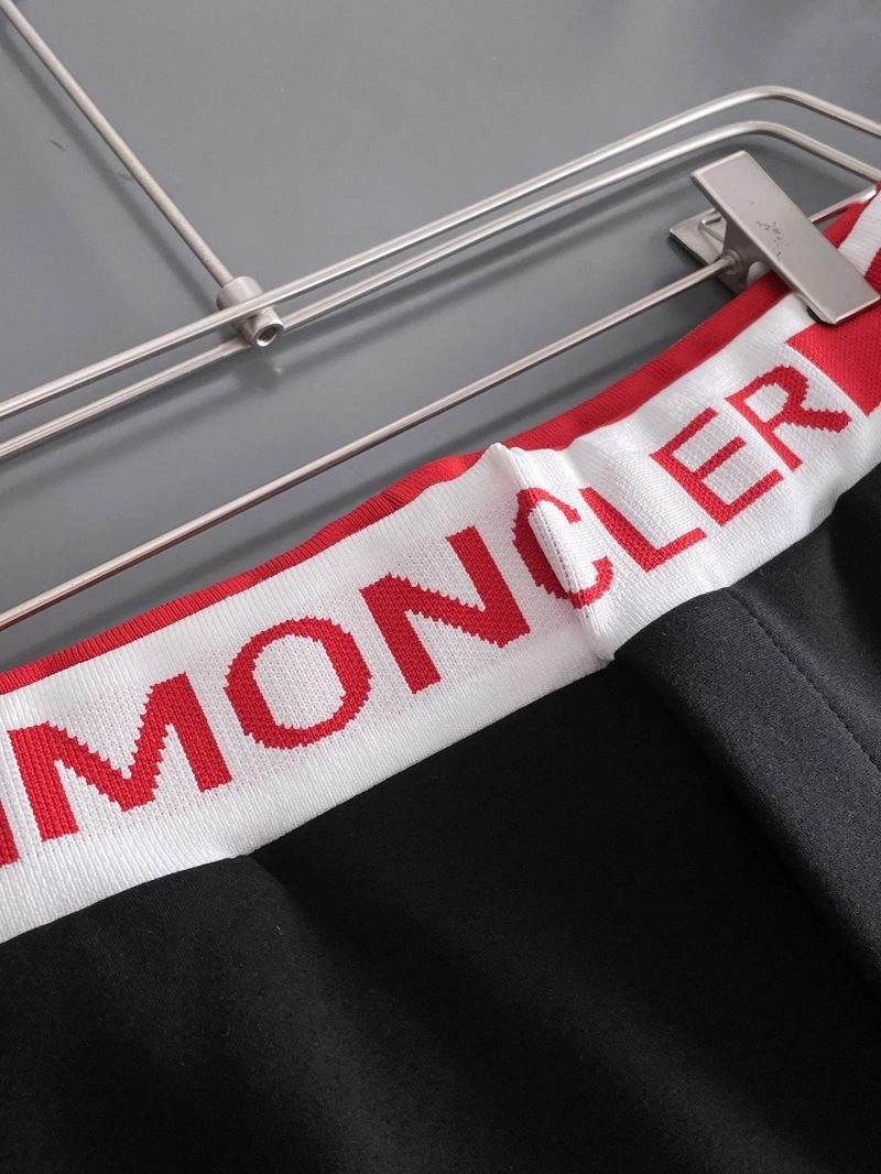 Moncler Short Pants Comfortable 141798