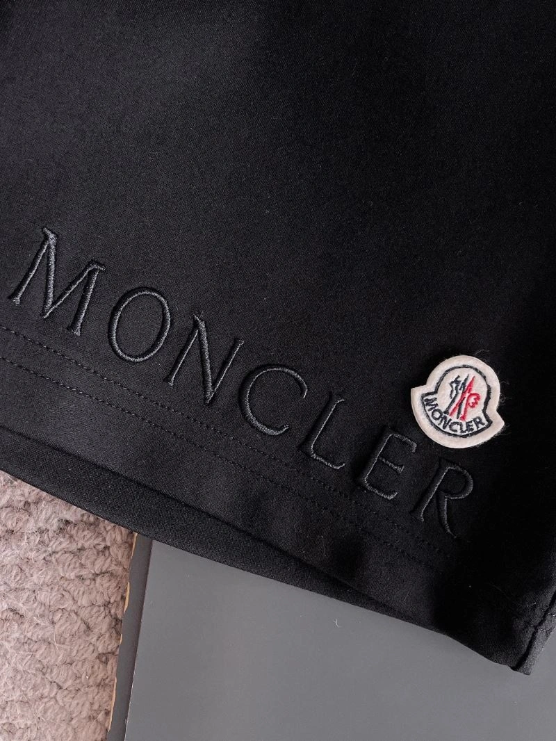 Moncler Short Pants Comfortable 141798