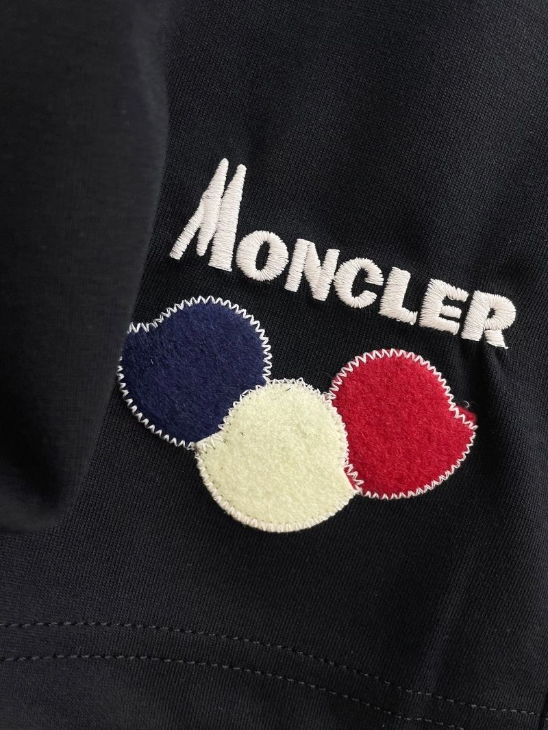Moncler Short Pants Chic 141785