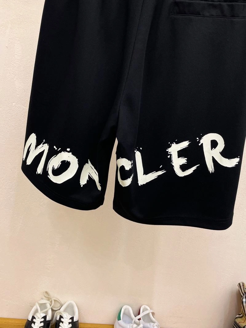 Moncler Short Pants Chic 141785