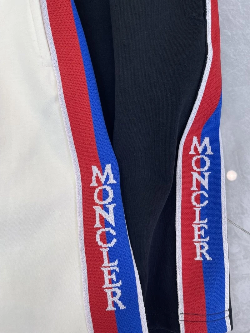 OnTrend Moncler Short Pants 139600