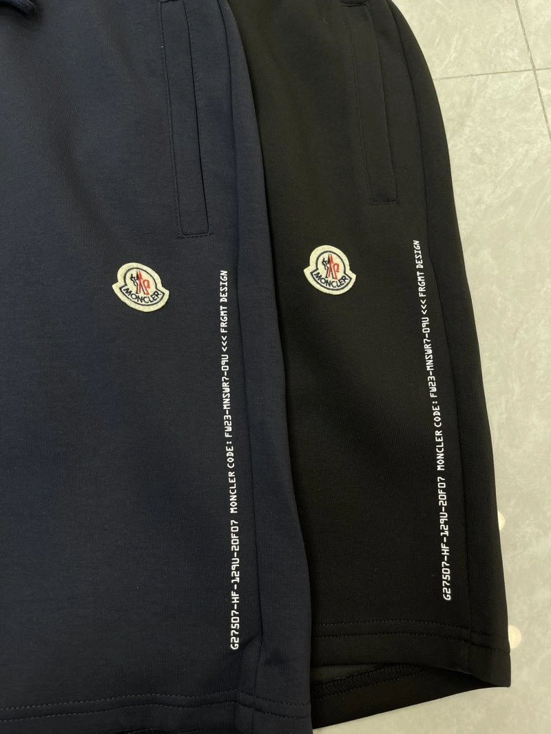 Moncler Short Pants Stylish 139590