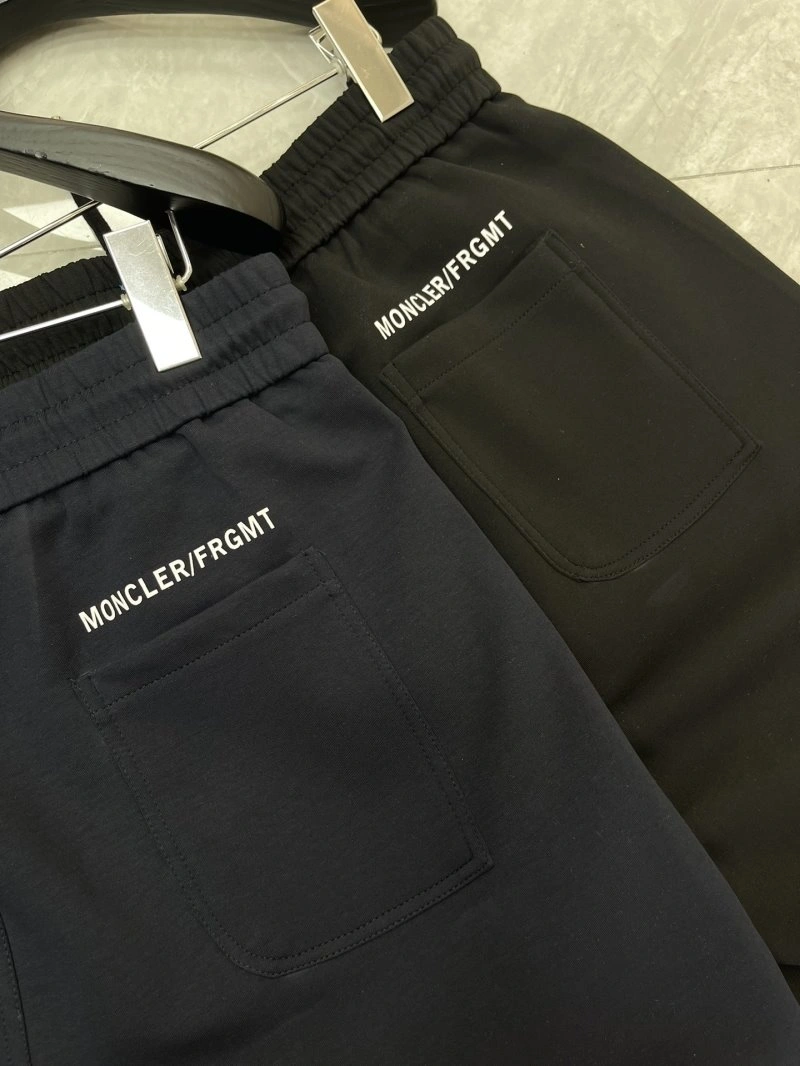 Moncler Short Pants Stylish 139590