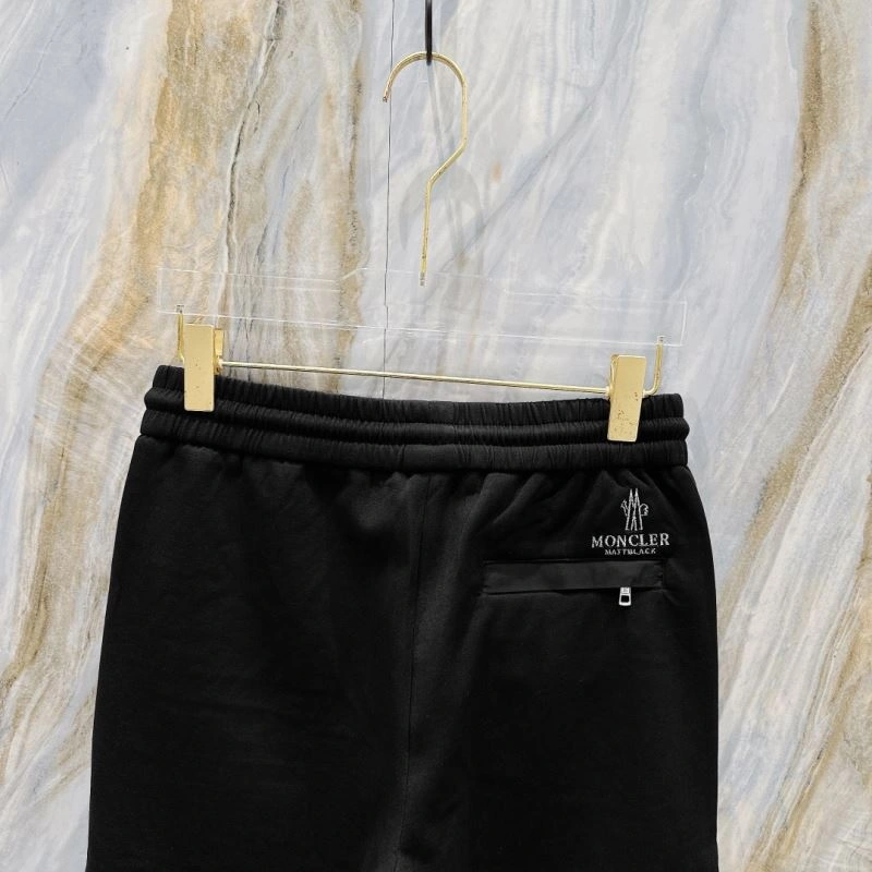 Minimalist Moncler Short Pants 141538