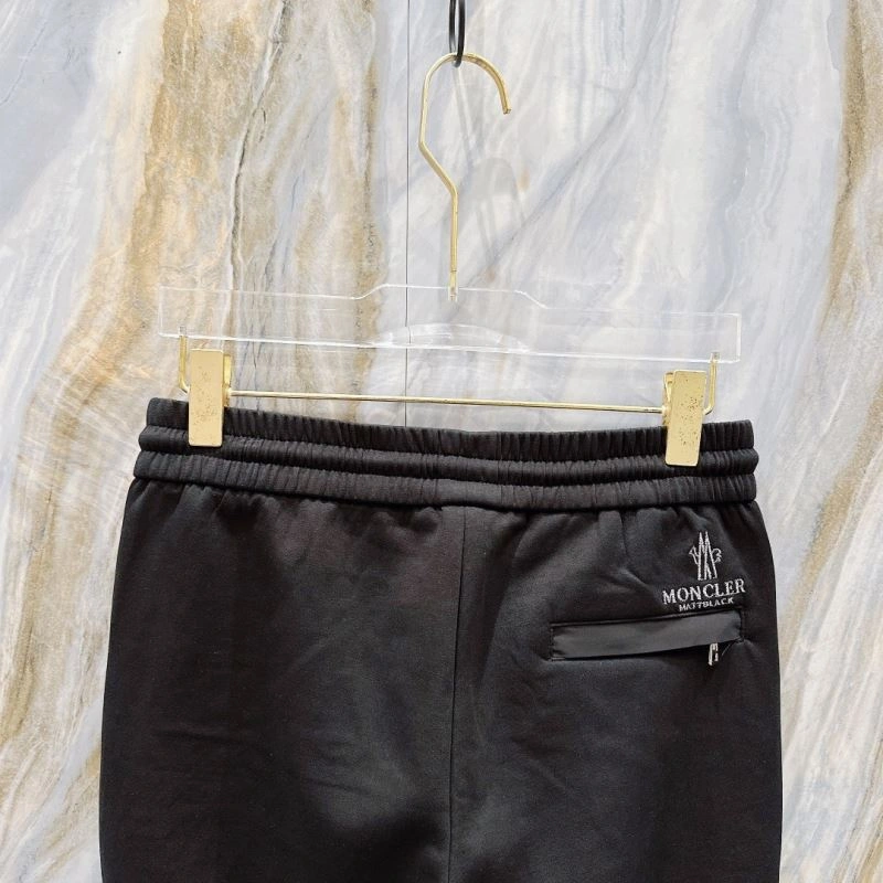 Moncler Short Pants TravelReady 141519
