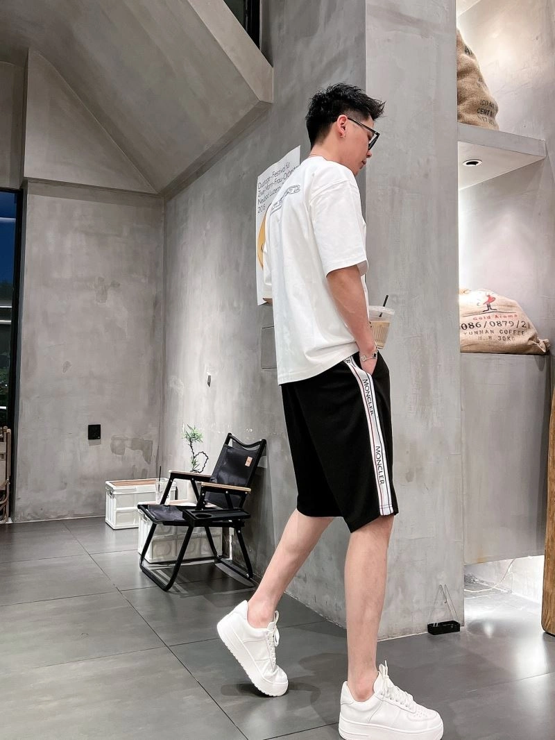 Neat Moncler Short Pants 141522