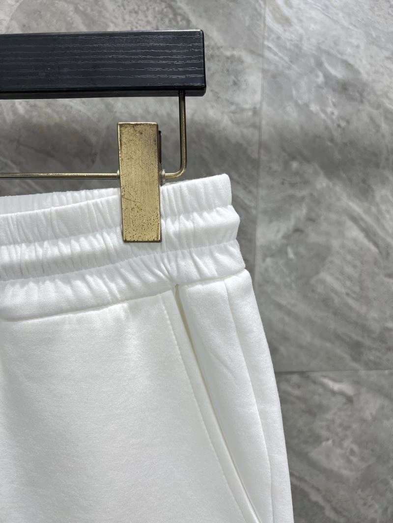 Moncler Short Pants Contemporary 141177