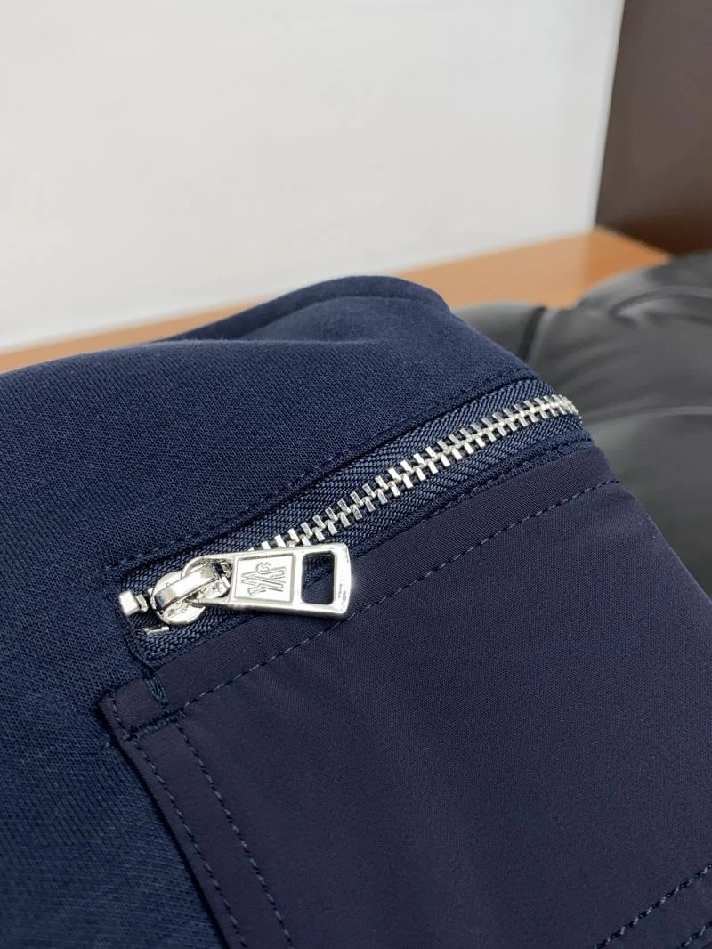 Sustainable Moncler Short Pants 141120