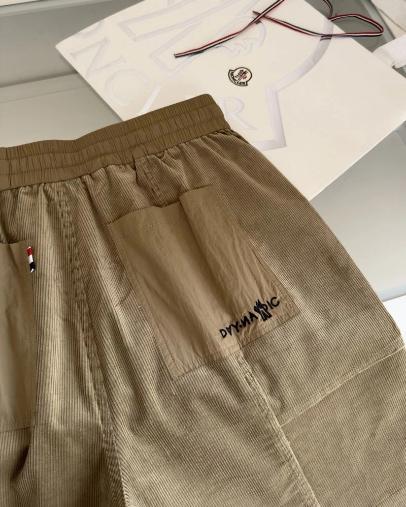 Moncler Short Pants Sporty 140142