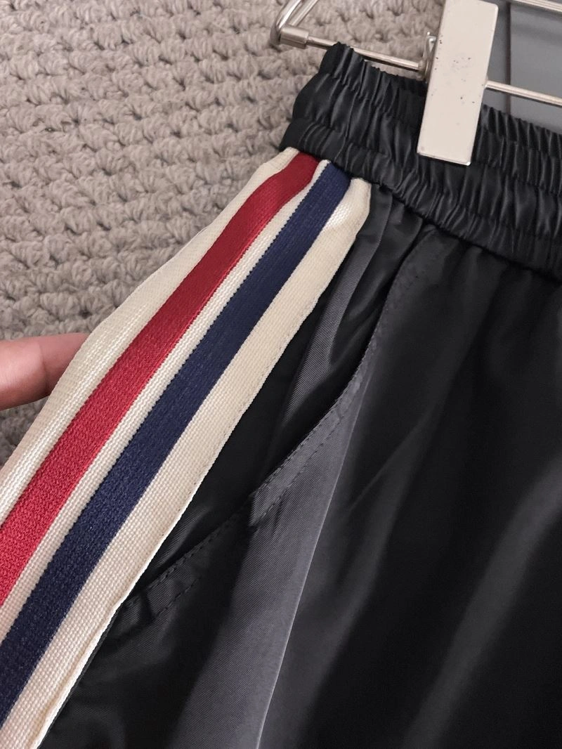 Stylish Moncler Short Pants 140140