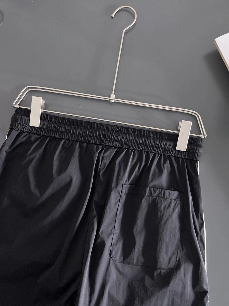 Contemporary Moncler Short Pants 140133