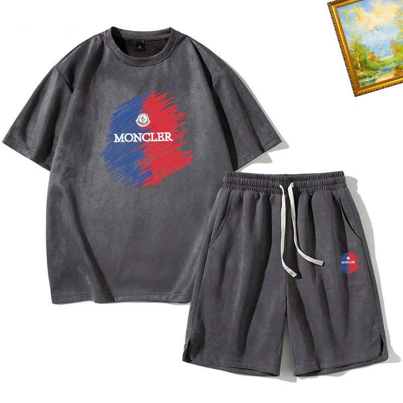 Moncler Short Suits TravelReady 139893