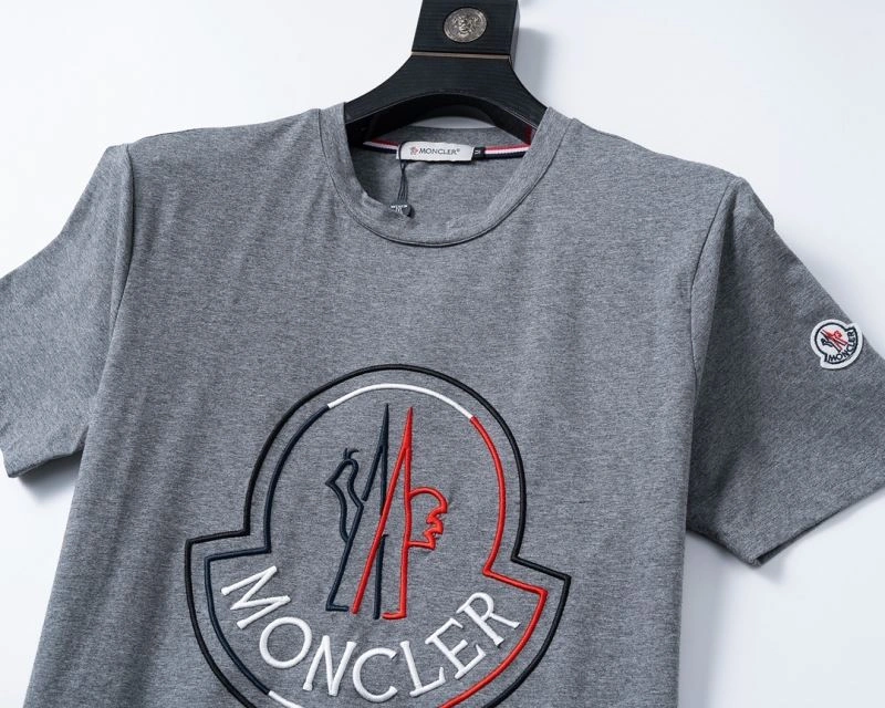 Premium Moncler Short Suits 142746