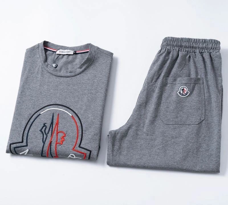 Premium Moncler Short Suits 142746