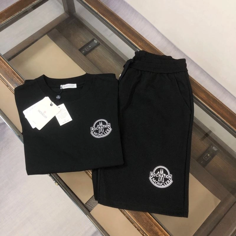 Unisex Moncler Short Suits 143198