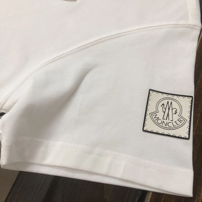 FreshLook Moncler Short Suits 143197