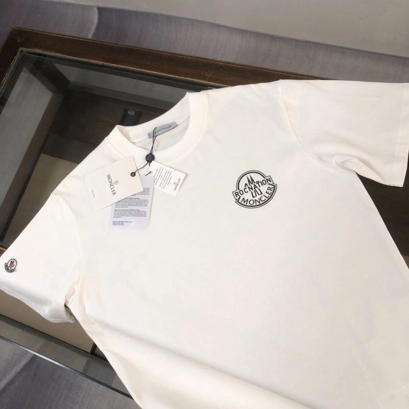 Moncler Short Suits Stretchable 143194