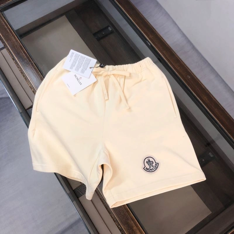 Comfortable Moncler Short Suits 143191