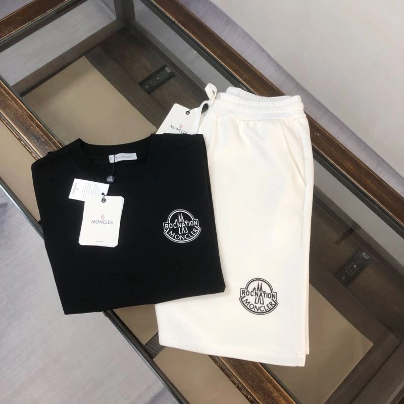 Moncler Short Suits Casual 143192