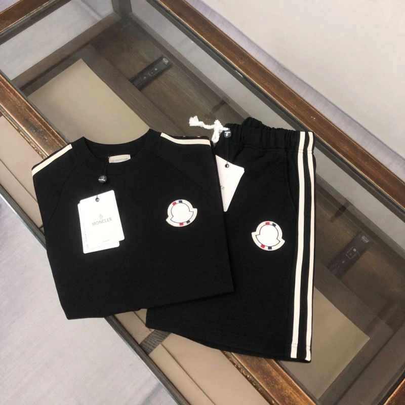 Moncler Short Suits Contemporary 143189