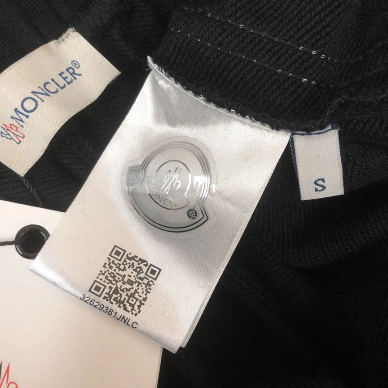 Moncler Short Suits Contemporary 143189