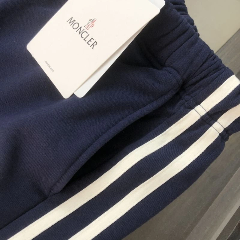 Moncler Short Suits Youthful 143188