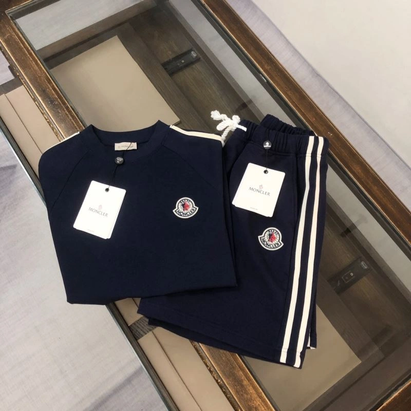 Youthful Moncler Short Suits 143180