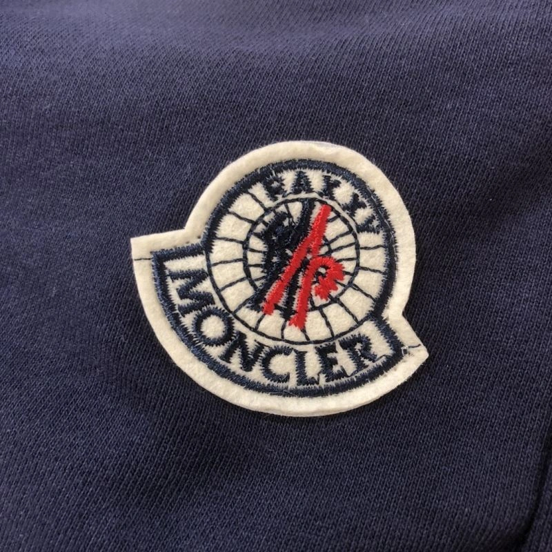 Youthful Moncler Short Suits 143180