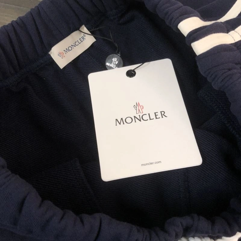 Youthful Moncler Short Suits 143180