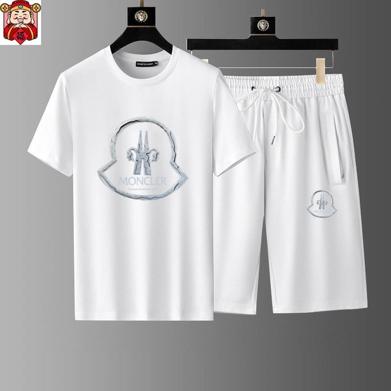 Moncler Short Suits Durable 142319
