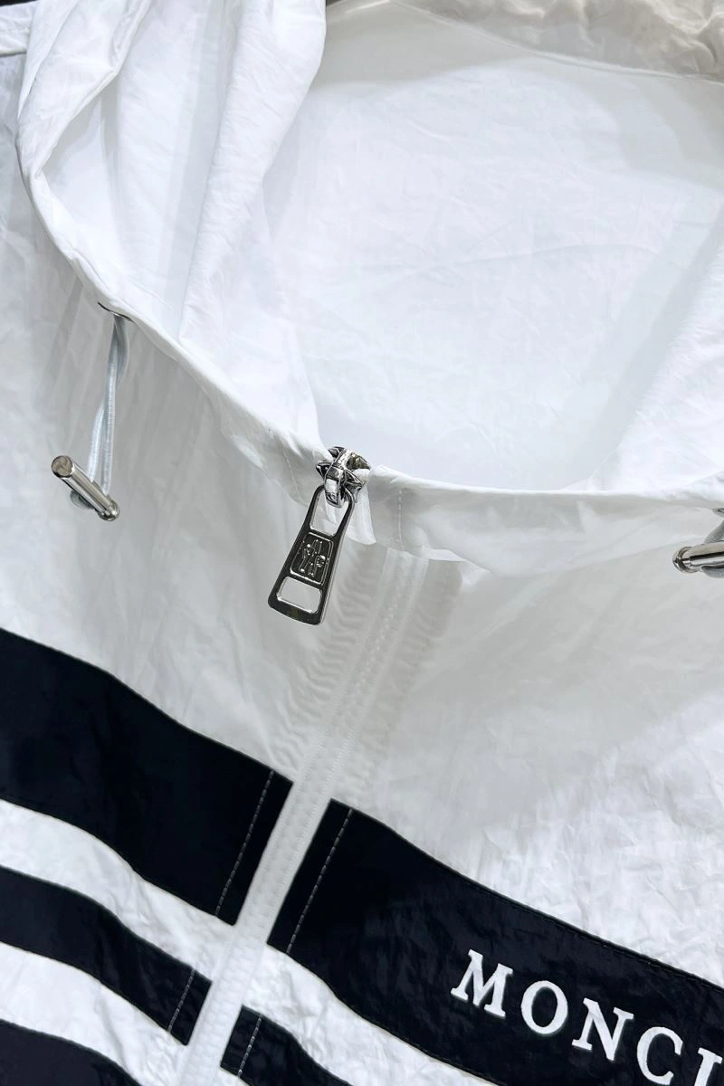 Moncler Short Suits HighPerformance 142318