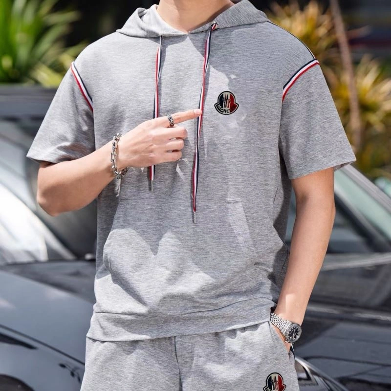 Efficient Moncler Short Suits 141789