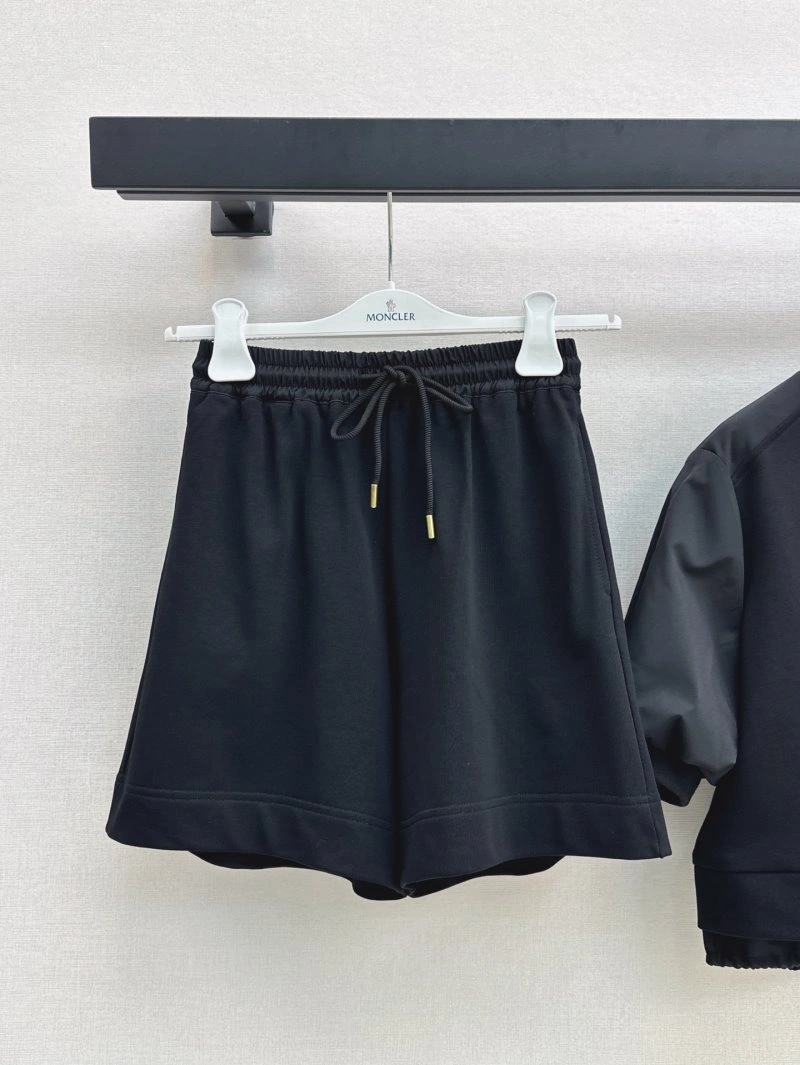 Moncler Short Suits ZipUp 139588