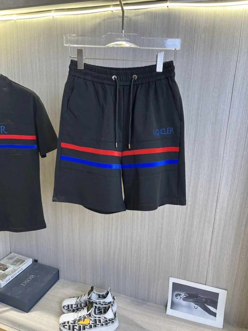 Trendsetting Moncler Short Suits 141108
