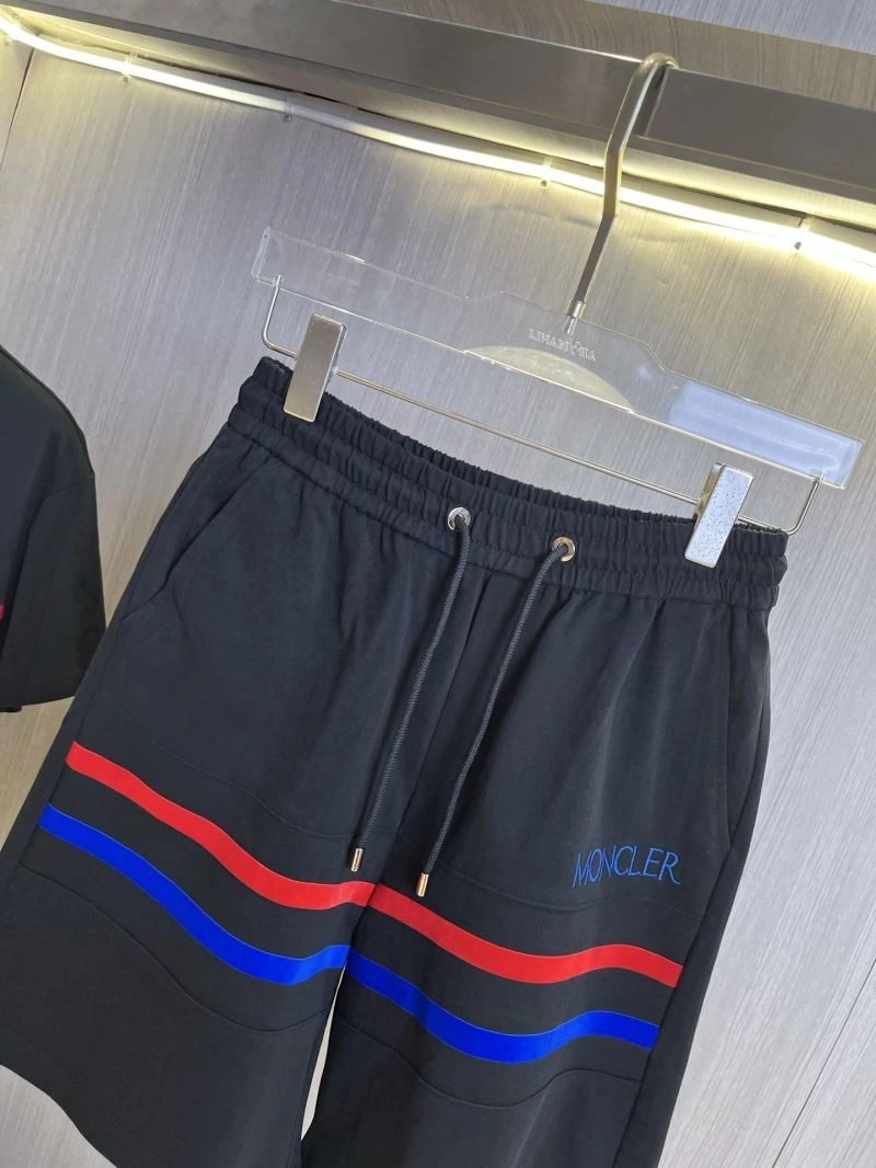 Trendsetting Moncler Short Suits 141108