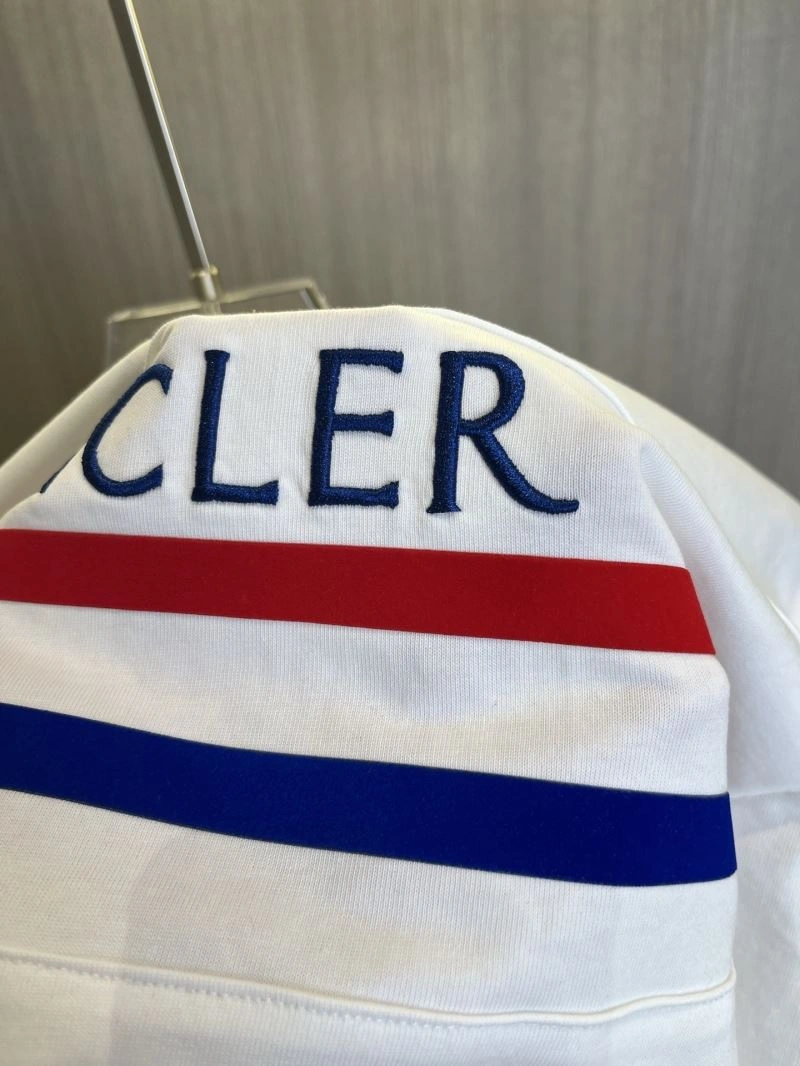 Moncler Short Suits Timeless 141125