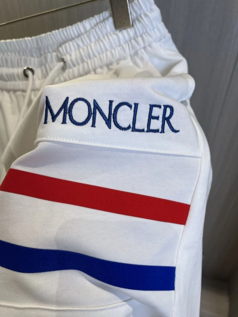 Moncler Short Suits Timeless 141125