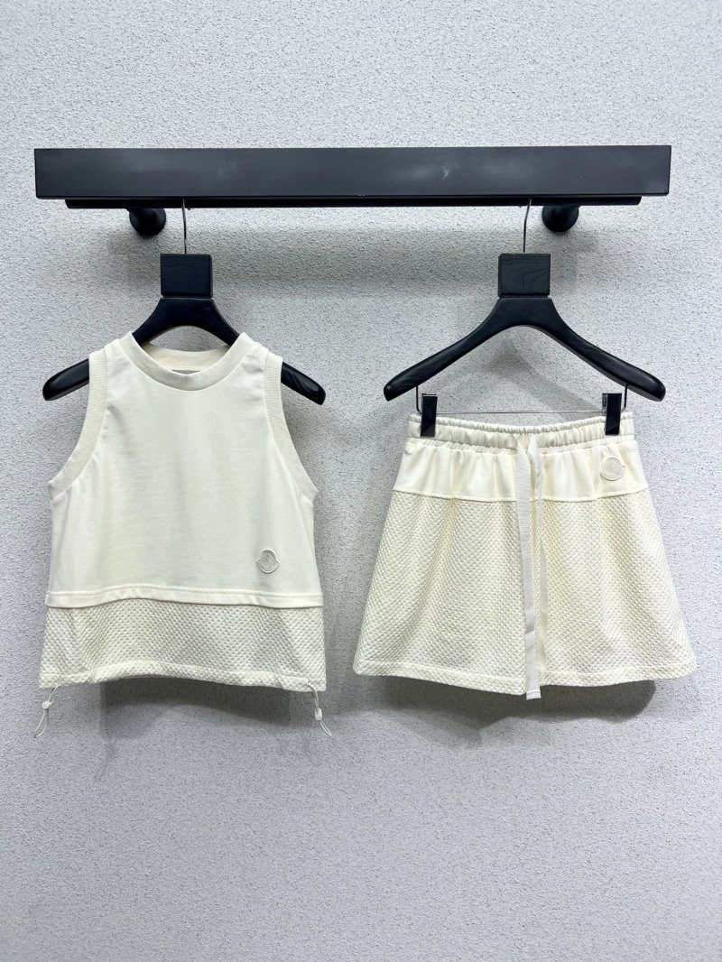 ModernLook Moncler Short Suits 139746