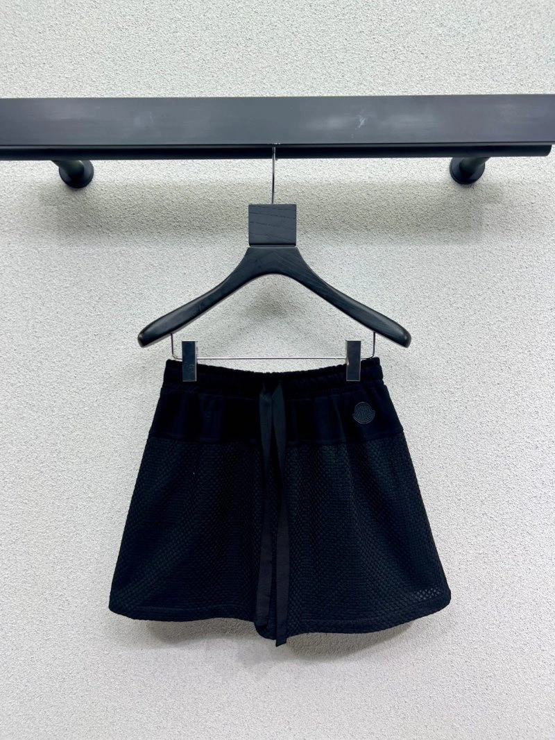 GoAnywhere Moncler Short Suits 139747