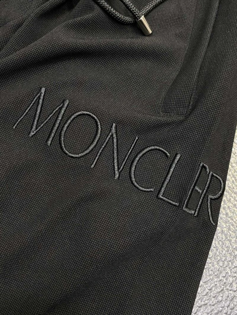 WellDesigned Moncler Short Suits 140597
