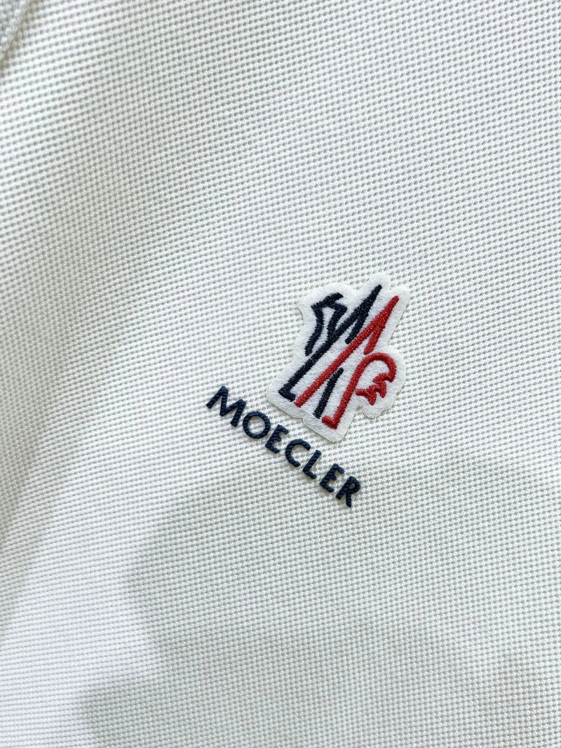 Sustainable Moncler Short Suits 140604
